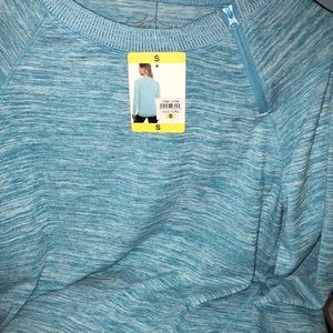 Gerry outdoor sports tee/ sweatshirt